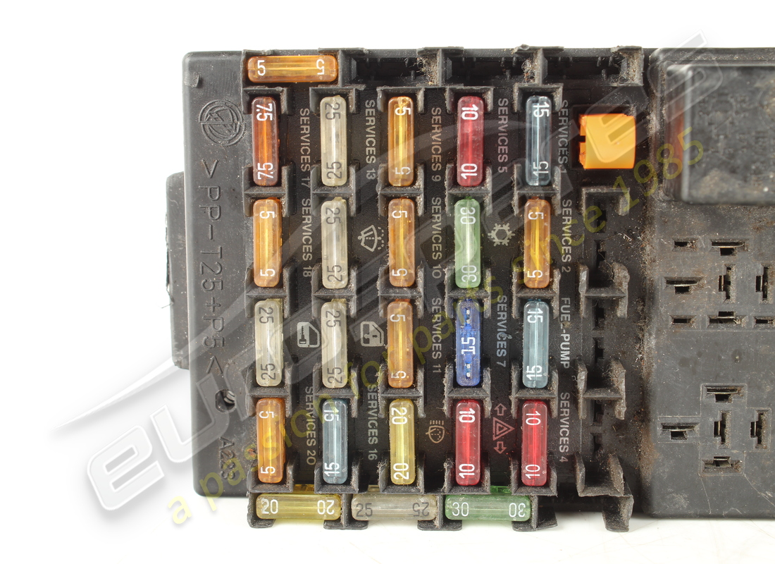 ECU DE CONMUTACIÓN DE COMPUTADORA DE PASAJEROS USADA Maserati. NÚMERO DE PIEZA 46467695 (1)