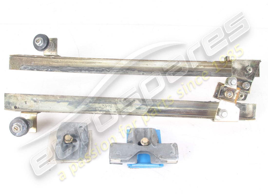 USADO MASERATI DISPOSITIVO ELÉCTRICO DE ELEVALUNAS IZQUIERDO. NÚMERO DE PIEZA 387700051 (6) usado maserati dispositivo eléctrico de elevalunas izquierdo. número de pieza 387700051 (6)