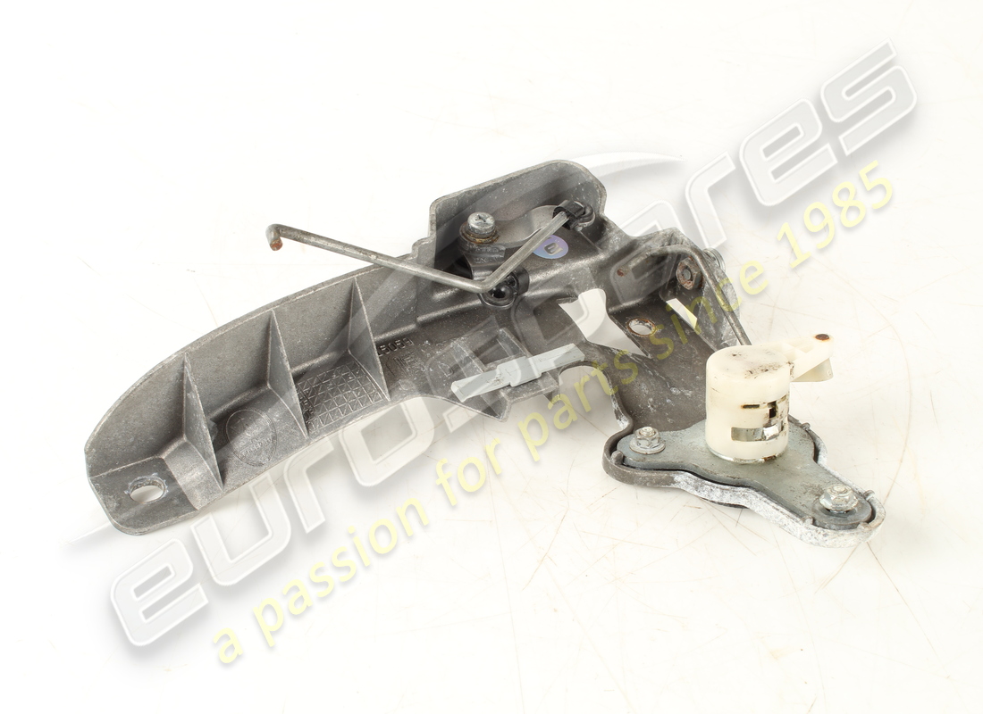 caja de manija de puerta delantera derecha usada maserati. número de pieza 68001800 (1)