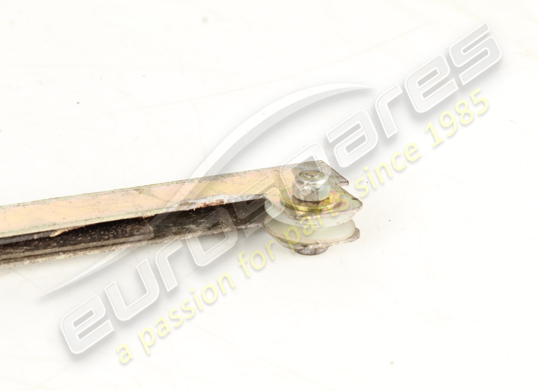 BASE IZQUIERDA PARA VIDRIO USADA FERRARI. NÚMERO DE PIEZA 62301400 (4) base izquierda para vidrio usada ferrari. número de pieza 62301400 (4)