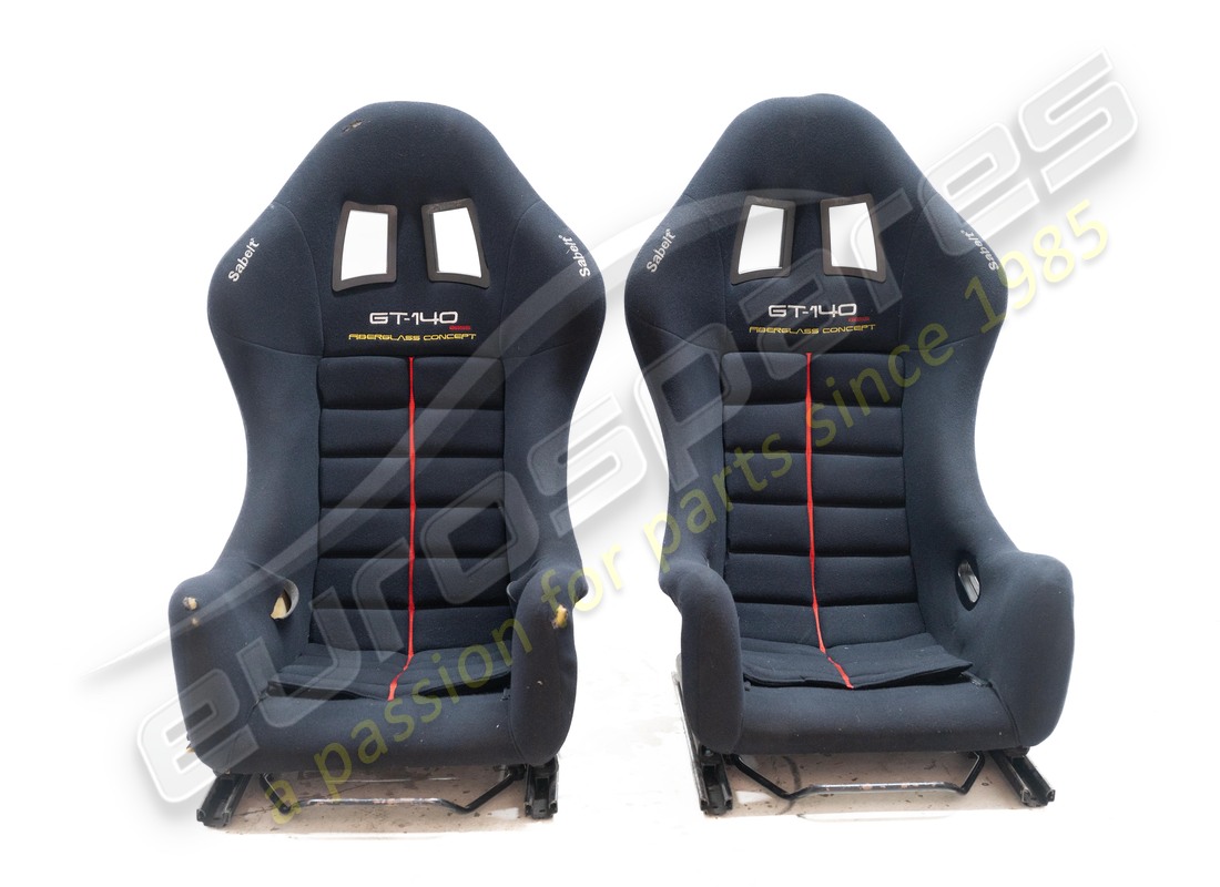 ASIENTO DE CARRERAS DERECHO USADO Ferrari COMPLETO CON NÚMERO DE PIEZA 83128900 (1)