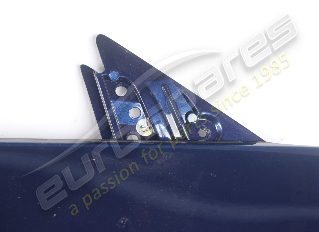 PUERTA LATERAL DERECHA FERRARI USADA. NÚMERO DE PARTE 88008011 (2) puerta lateral derecha ferrari usada. número de parte 88008011 (2)