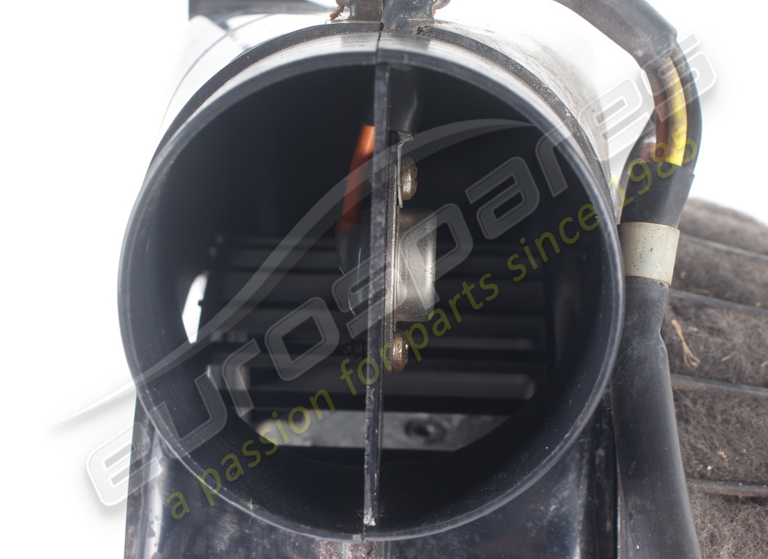 used ferrari lh electric fan from ch no 76081. part number 62438800 (5)