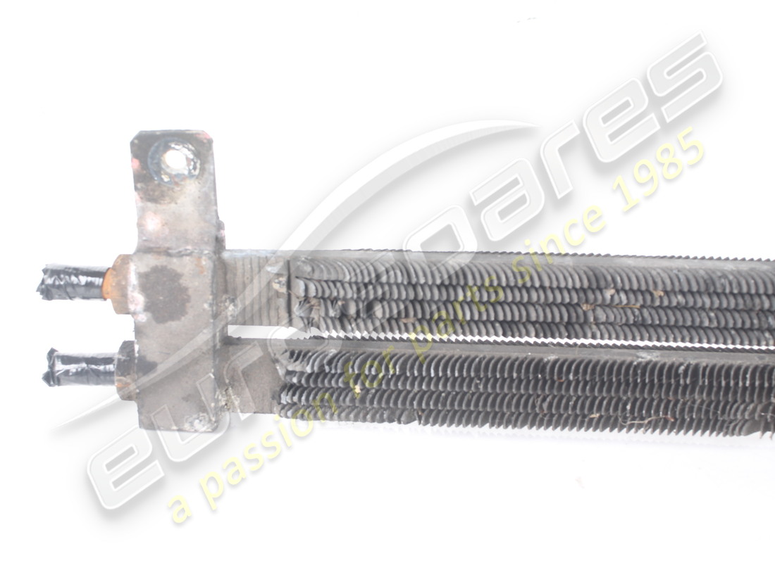 RADIADOR DE ACEITE RHD USADO MASERATI. NÚMERO DE PIEZA 367817618 (5) radiador de aceite rhd usado maserati. número de pieza 367817618 (5)