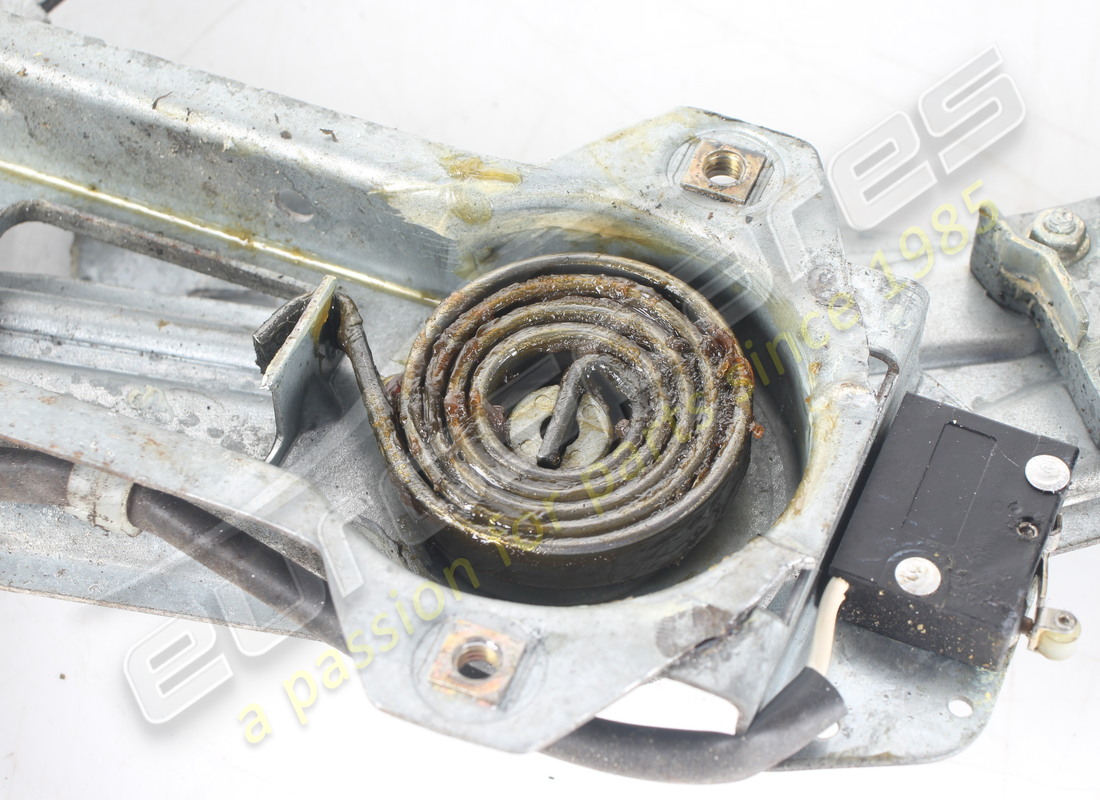 USADO MASERATI DISPOSITIVO ELÉCTRICO DE ELEVALUNAS IZQUIERDO. NÚMERO DE PIEZA 387700051 (4) usado maserati dispositivo eléctrico de elevalunas izquierdo. número de pieza 387700051 (4)