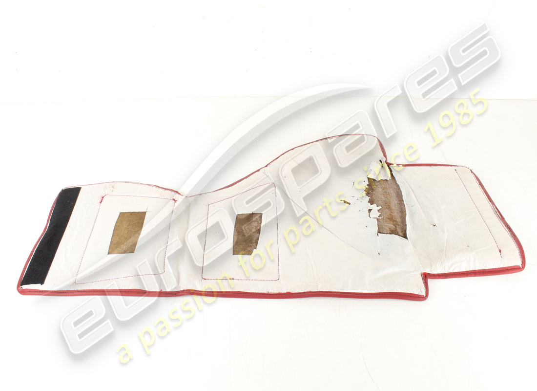 ALFOMBRA DELANTERA DERECHA FERRARI USADA RHD NÚMERO DE PIEZA 61144400 (2) alfombra delantera derecha ferrari usada rhd número de pieza 61144400 (2)