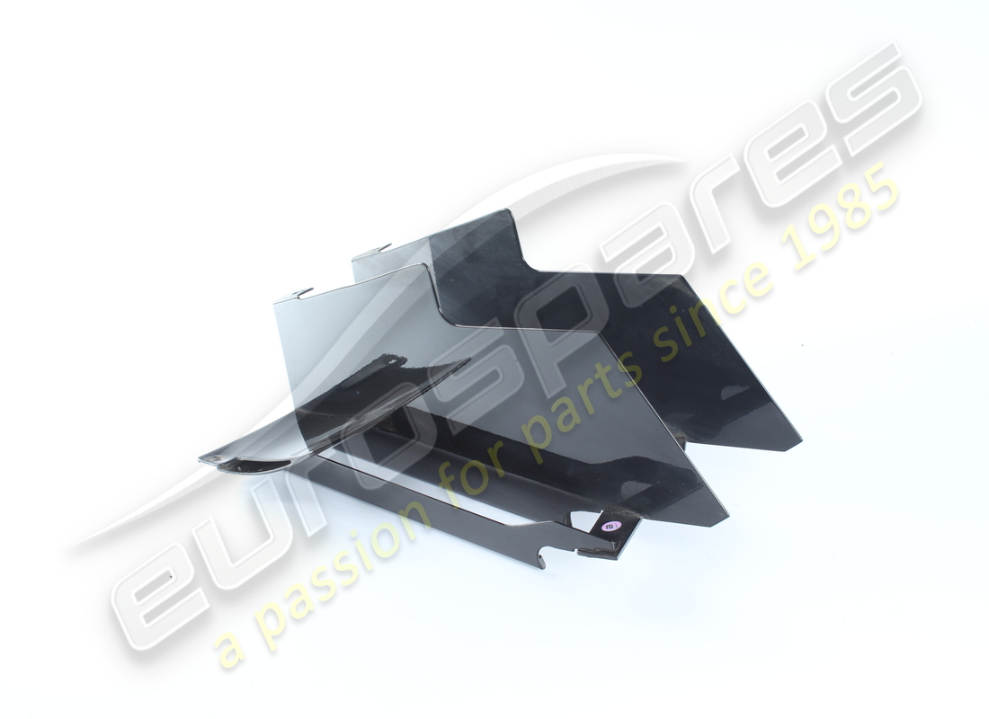 rejilla lateral trasera izquierda ferrari usada. número de parte 61489700 (2)