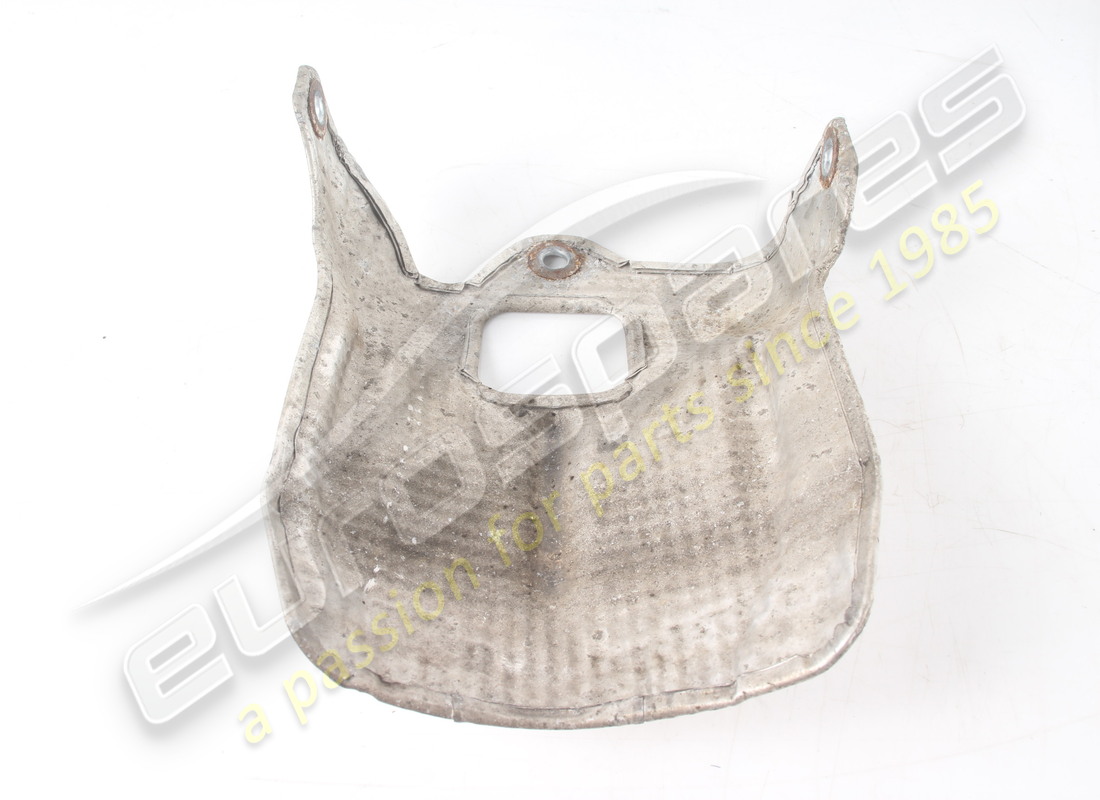 PROTECTOR TÉRMICO DE DIFERENCIAL TRASERO USADO MASERATI. NÚMERO DE PIEZA 670002208 (4) protector térmico de diferencial trasero usado maserati. número de pieza 670002208 (4)