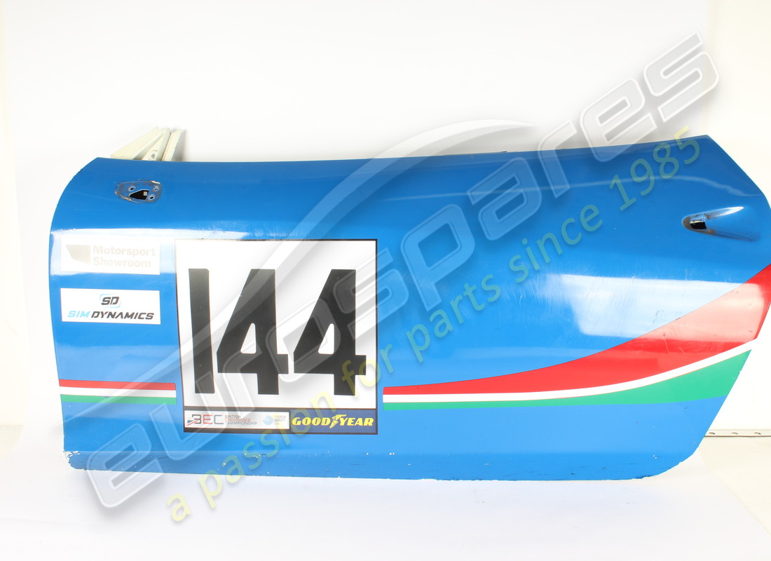 ESTRUCTURA DE PUERTA IZQUIERDA COMPLETA Ferrari USADA. NÚMERO DE PARTE 83438611 (1)