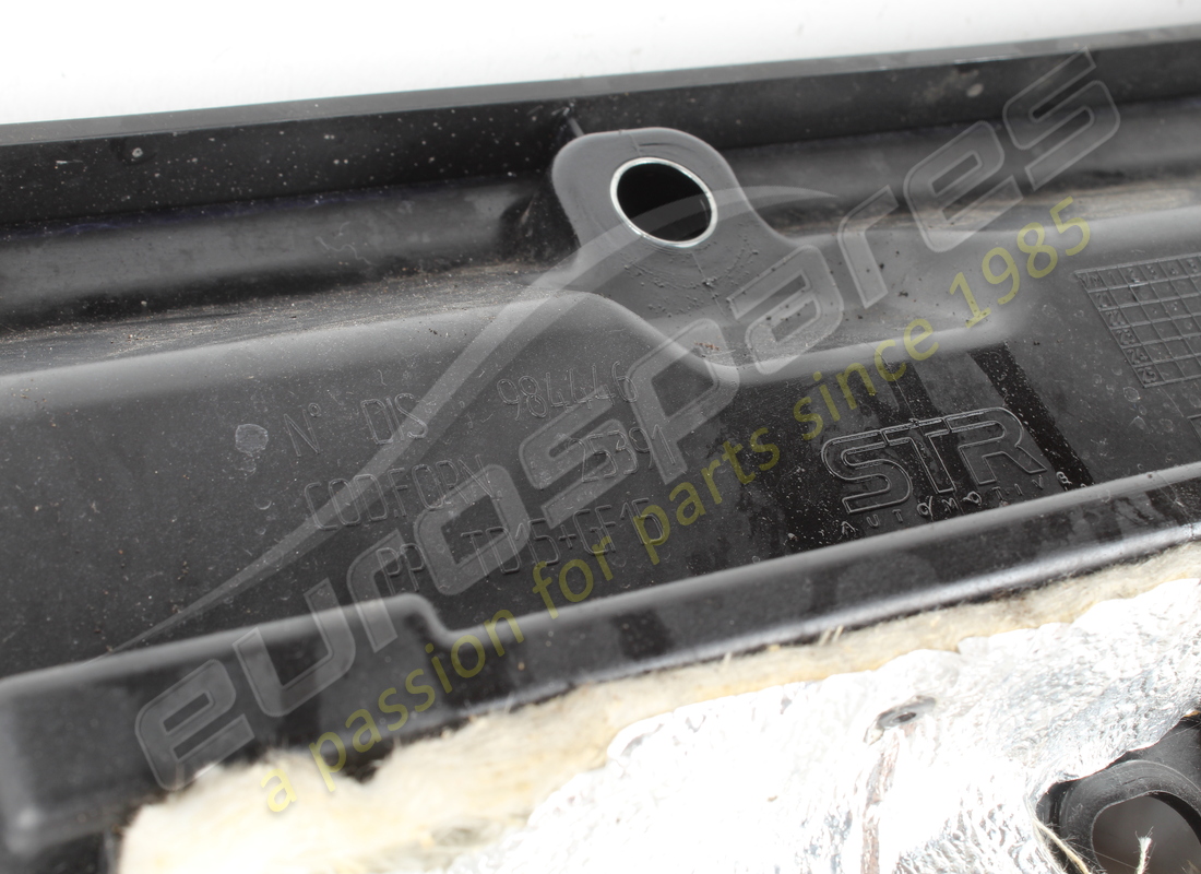 USADO FERRARI PORTADOR PARAURTI POST COMPLETO. NÚMERO DE PIEZA 984456 (6) usado ferrari portador paraurti post completo. número de pieza 984456 (6)