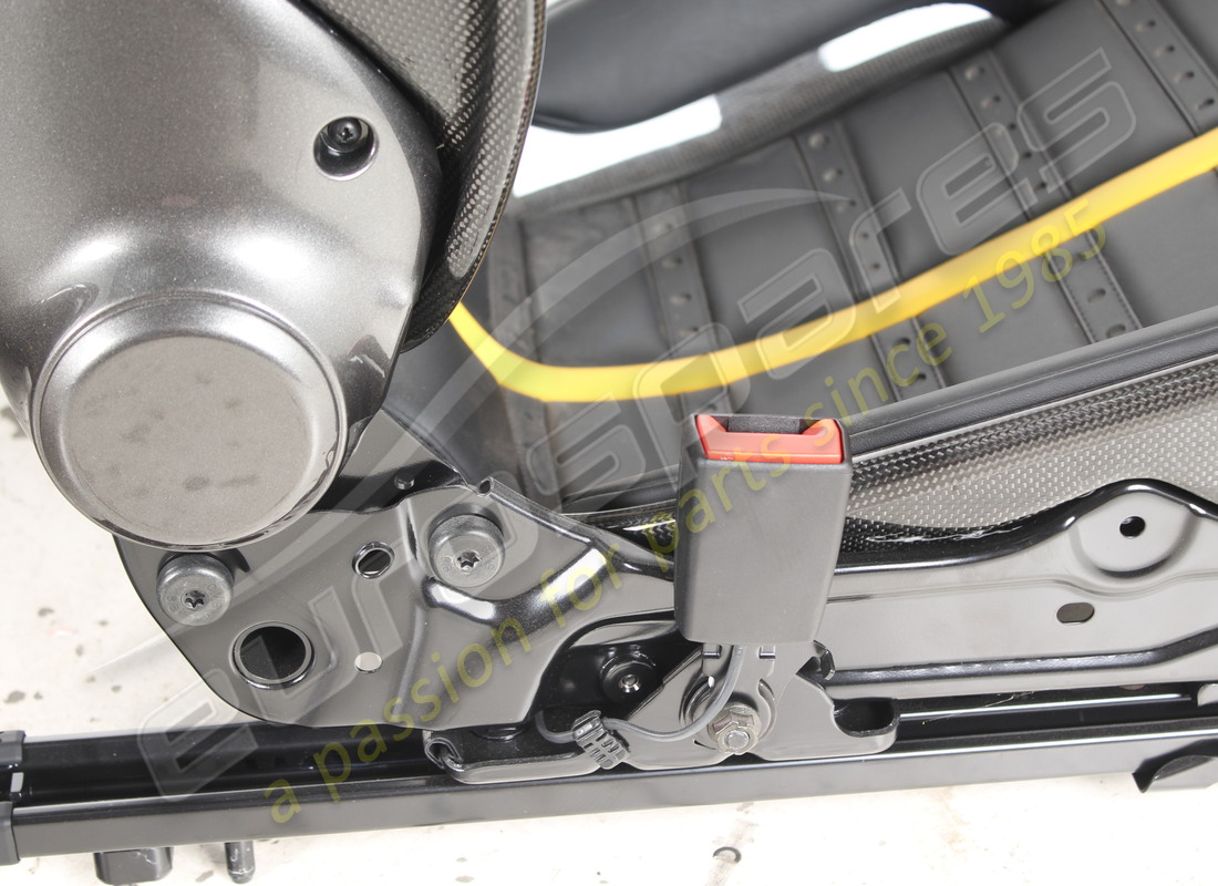 daytona carbon ferrari 296 usada seats (talla grande). número de pieza eap1490392 (11)