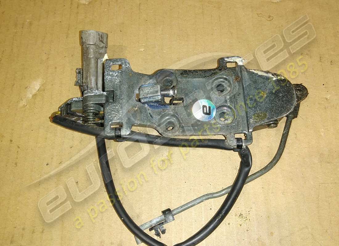 manija de puerta izquierda ferrari usada completa. número de parte 63852500 (2)