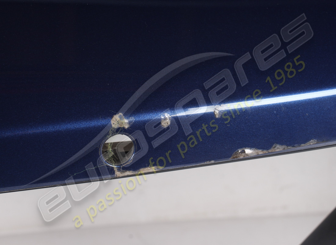 PARACHOQUES DELANTERO FERRARI USADO. NÚMERO DE PARTE 89047110 (15) parachoques delantero ferrari usado. número de parte 89047110 (15)