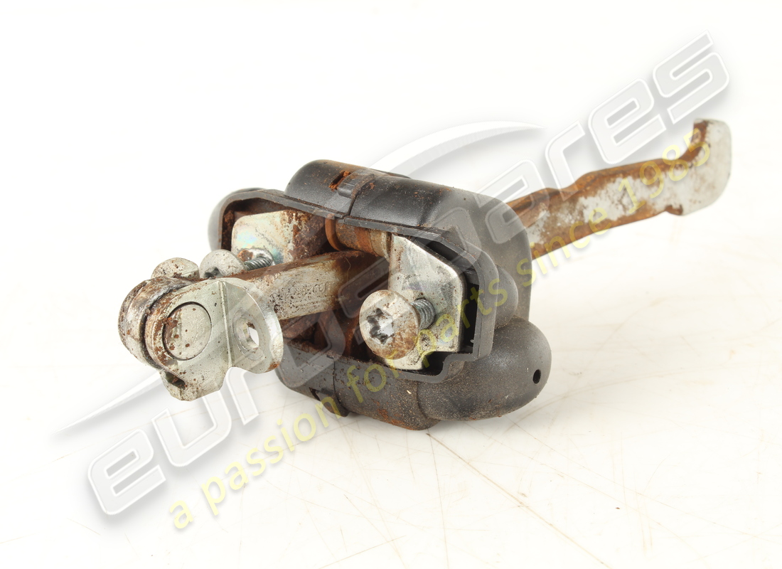 usado maserati tope de puerta trasera barra de acoplamiento.. número de pieza 82519300 (3)