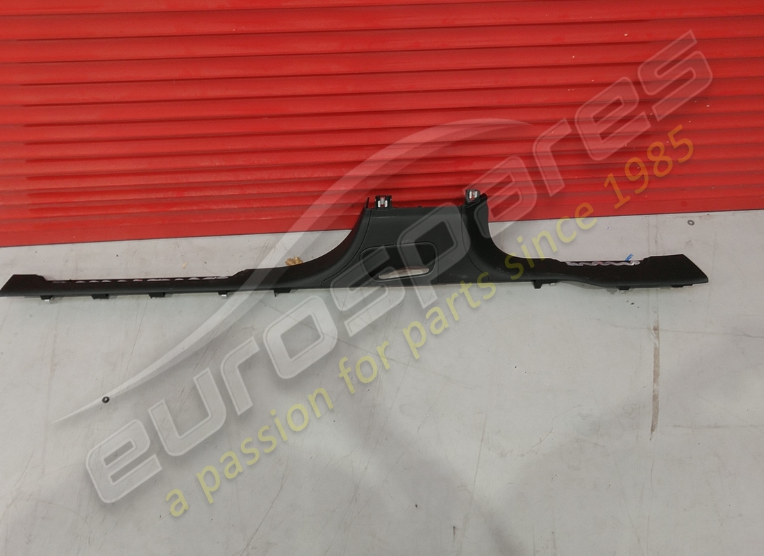 CUERO DE PLACA DE DESGASTE Lamborghini USADO. NÚMERO DE PIEZA 4ML853370CQG8 (1)