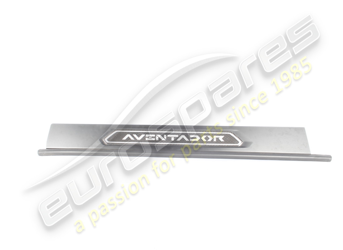PLACA DE PROTECCIÓN DE CARBONO Lamborghini DAÑADA. NÚMERO DE PARTE 470853369A (1)