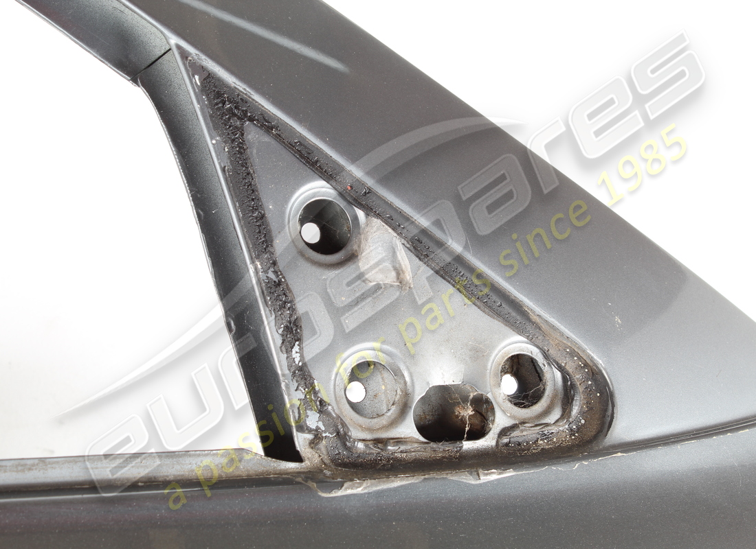 used maserati front door. part number 374530104 (3)
