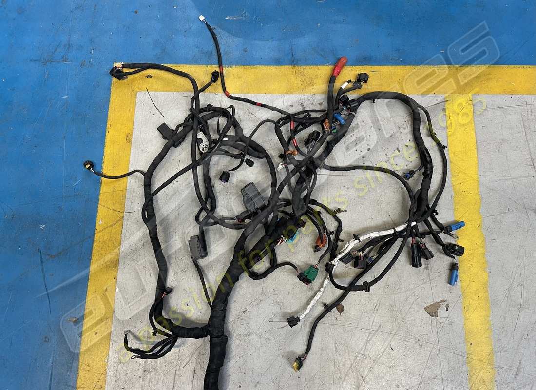 dañado ferrari número de pieza del cable del cuerpo 793877