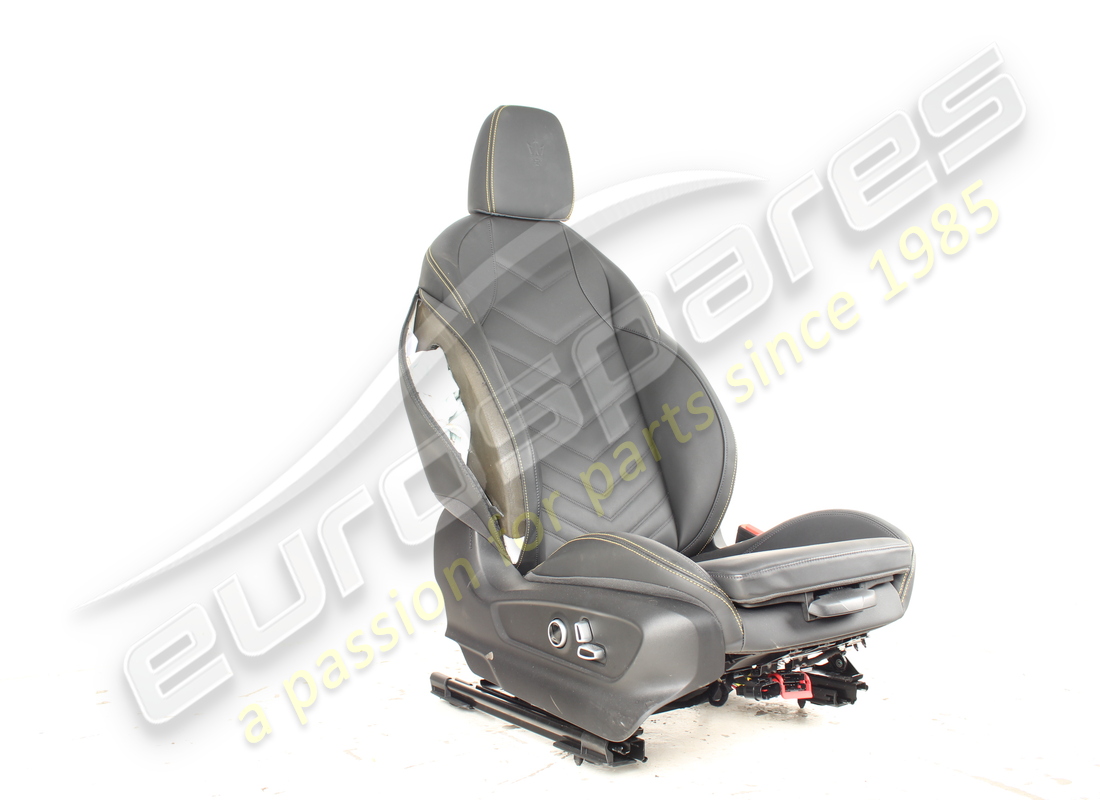 conjunto de asiento delantero derecho dañado maserati. número de pieza 670207074 (2)