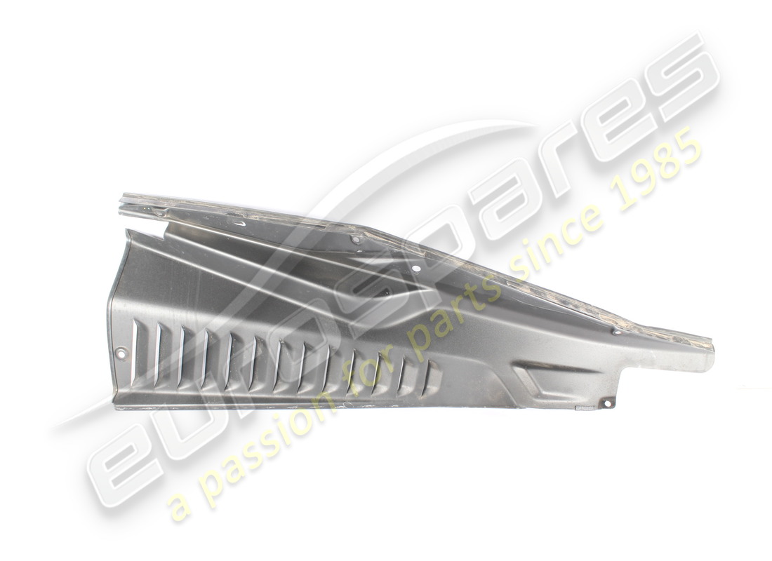 escudo cosmético lateral ferrarilh usado. número de parte 82904900 (2)