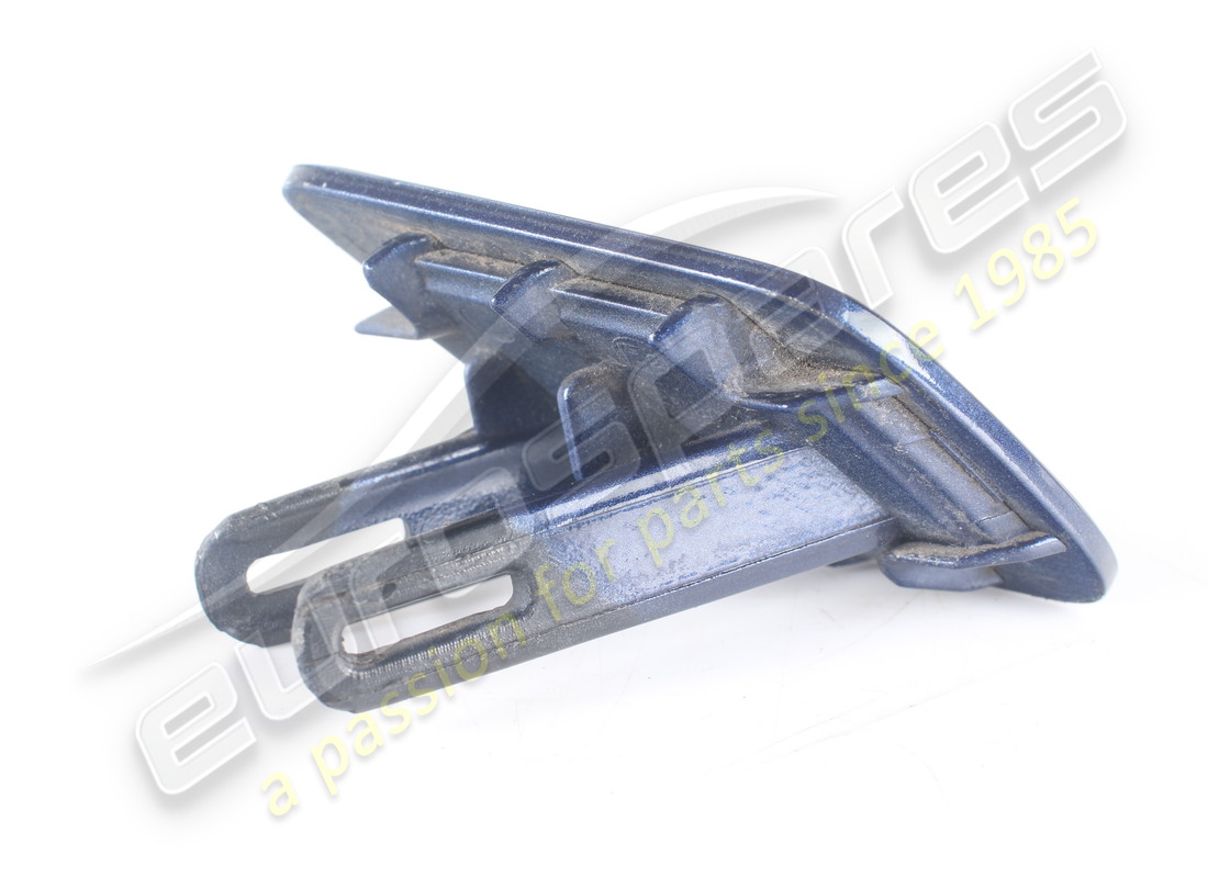 CUBIERTA DE ARANDELA DELANTERO IZQUIERDO USADA FERRARI. NÚMERO DE PIEZA 87407210 (2) cubierta de arandela delantero izquierdo usada ferrari. número de pieza 87407210 (2)