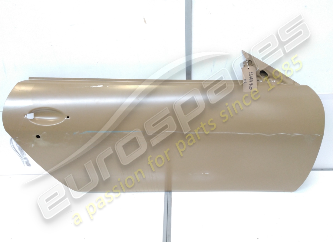 nuevo conjunto de puerta delantera derecha maserati. número de pieza 86484900 (1)