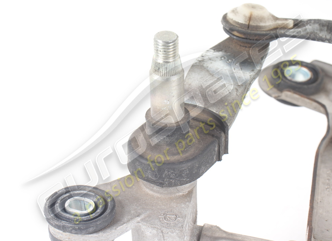 LIMPIAPARABRISAS CON MOTOR FERRARI USADO. NÚMERO DE PARTE 84198200 (7) limpiaparabrisas con motor ferrari usado. número de parte 84198200 (7)