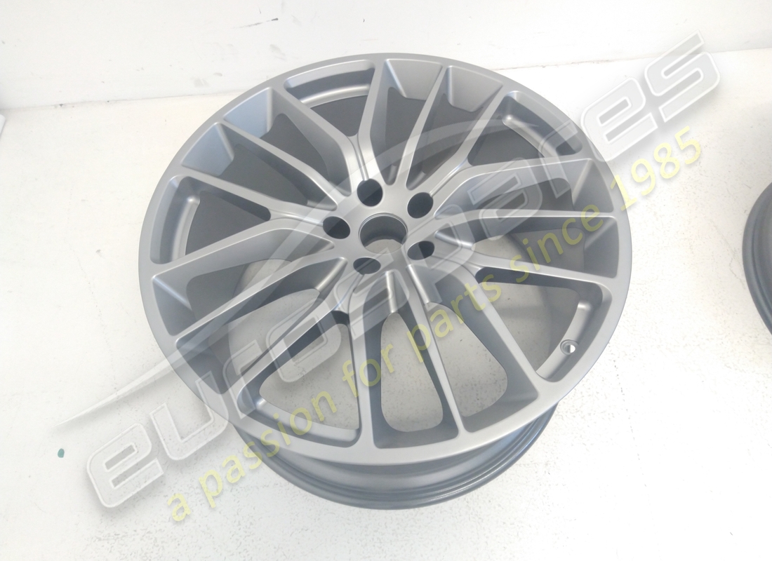 juego de ruedas vesuvio eurospares maserati reacondicionado (21 pulgadas). número de parte eap1384191 (4)