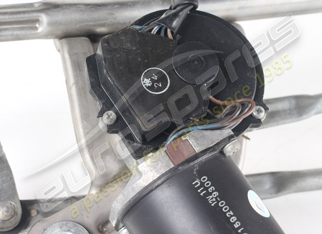 LIMPIAPARABRISAS CON MOTOR FERRARI USADO. NÚMERO DE PARTE 84198200 (4) limpiaparabrisas con motor ferrari usado. número de parte 84198200 (4)