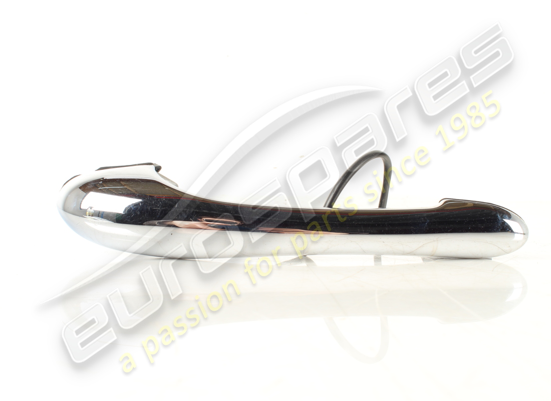 USADO Maserati MANIJA EXTERIOR DE PUERTA DERECHA. NÚMERO DE PIEZA 68808800 (1)