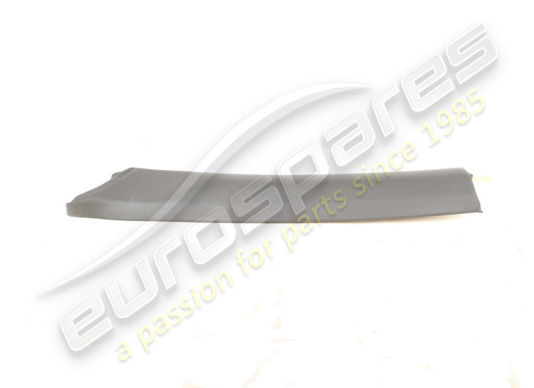 CUBIERTA DEL POSTE DELANTERO IZQUIERDO Ferrari USADA. NÚMERO DE PARTE 66972600 (1)
