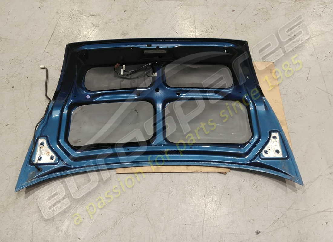tapa de maletero ferrari usada completa. número de parte 63856700 (2)