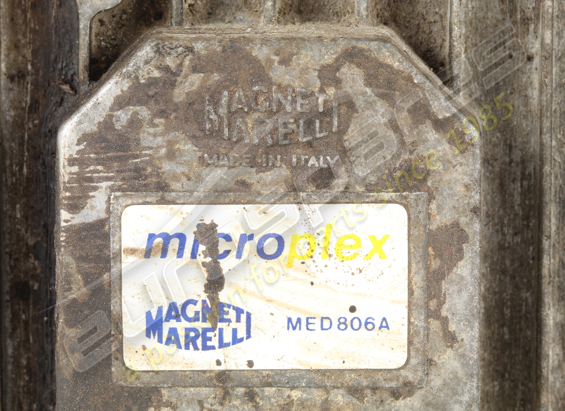 unidad de encendido electrónico ferrari usada. número de parte 127422 (2)