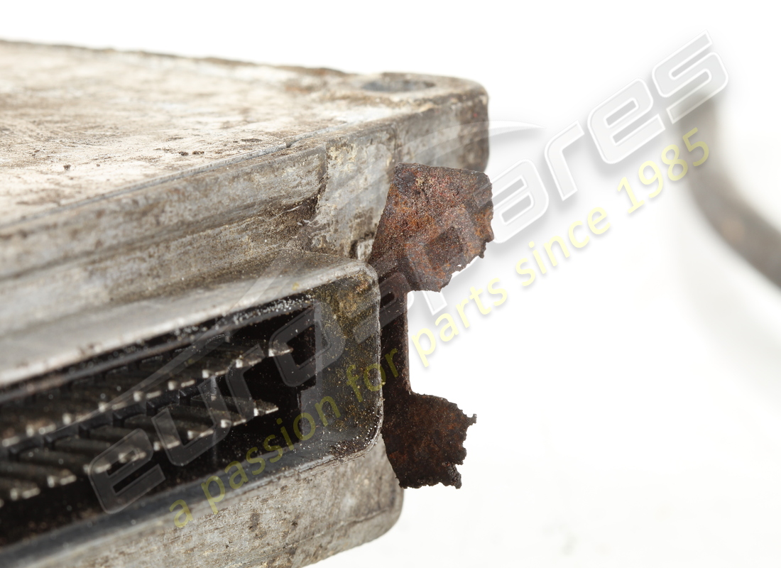 unidad de encendido electrónico ferrari usada. número de parte 127422 (4)