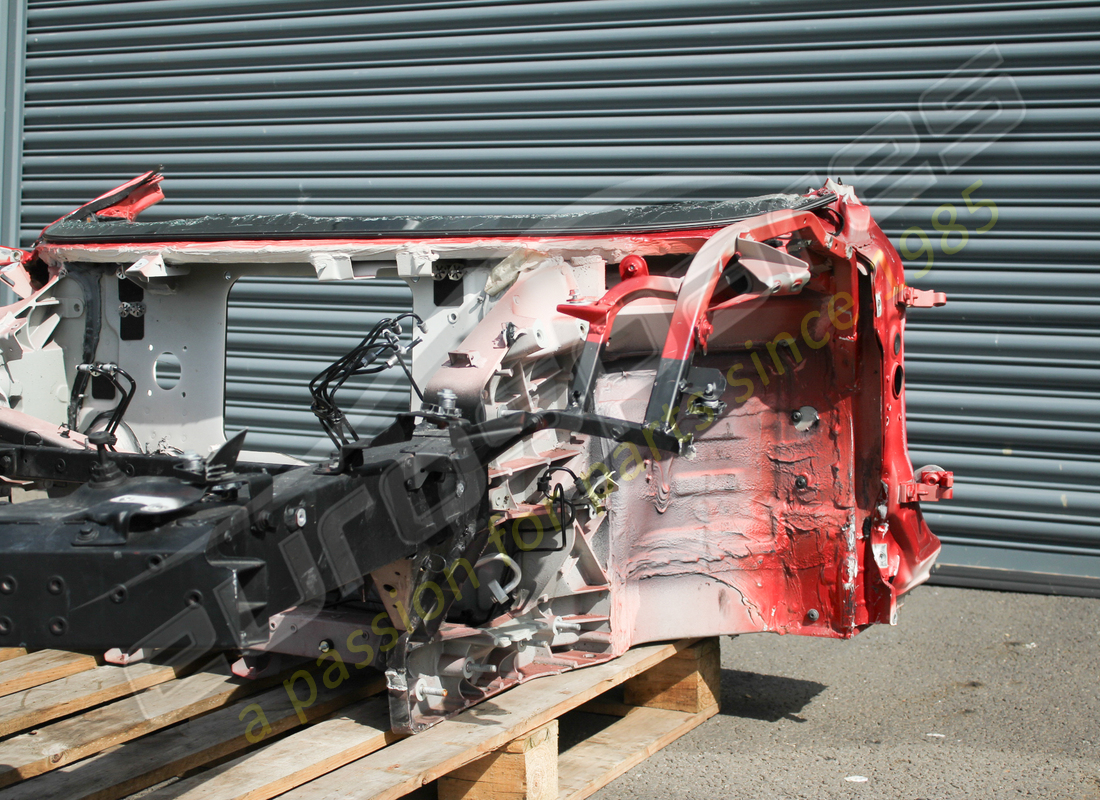 chasis delantero eurospares ferrari f8 usado. número de parte eap1390088 (2)