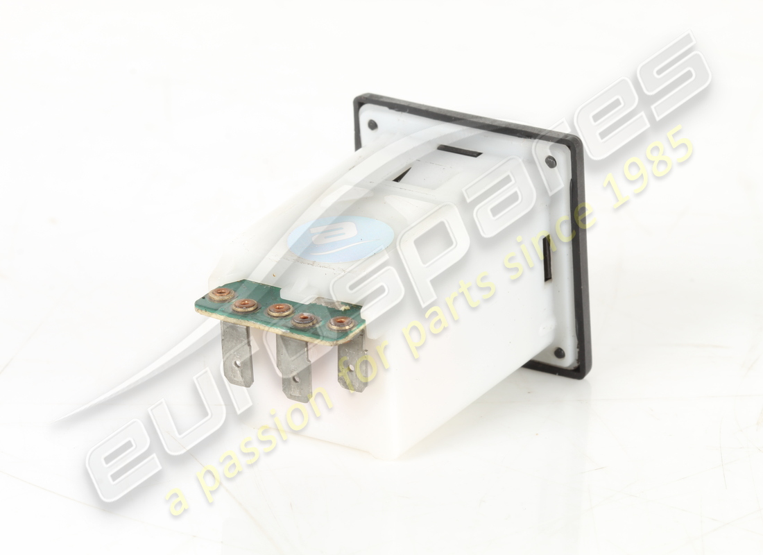 INTERRUPTOR DE VENTANA TRASERA CALEFACTADA FERRARI USADO. NÚMERO DE PARTE 121608 (2) interruptor de ventana trasera calefactada ferrari usado. número de parte 121608 (2)