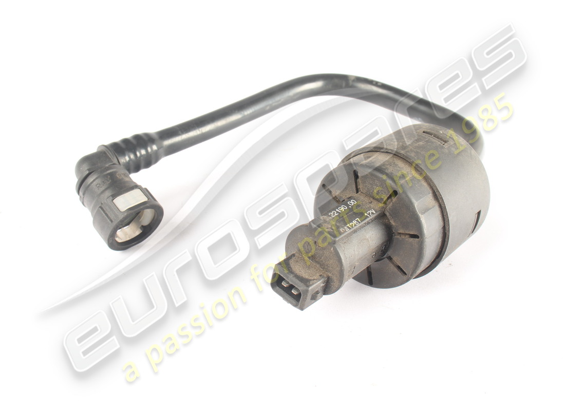 TUBO USADO Eurospares CON VALVULA. NÚMERO DE PIEZA EAP1510444 (1)