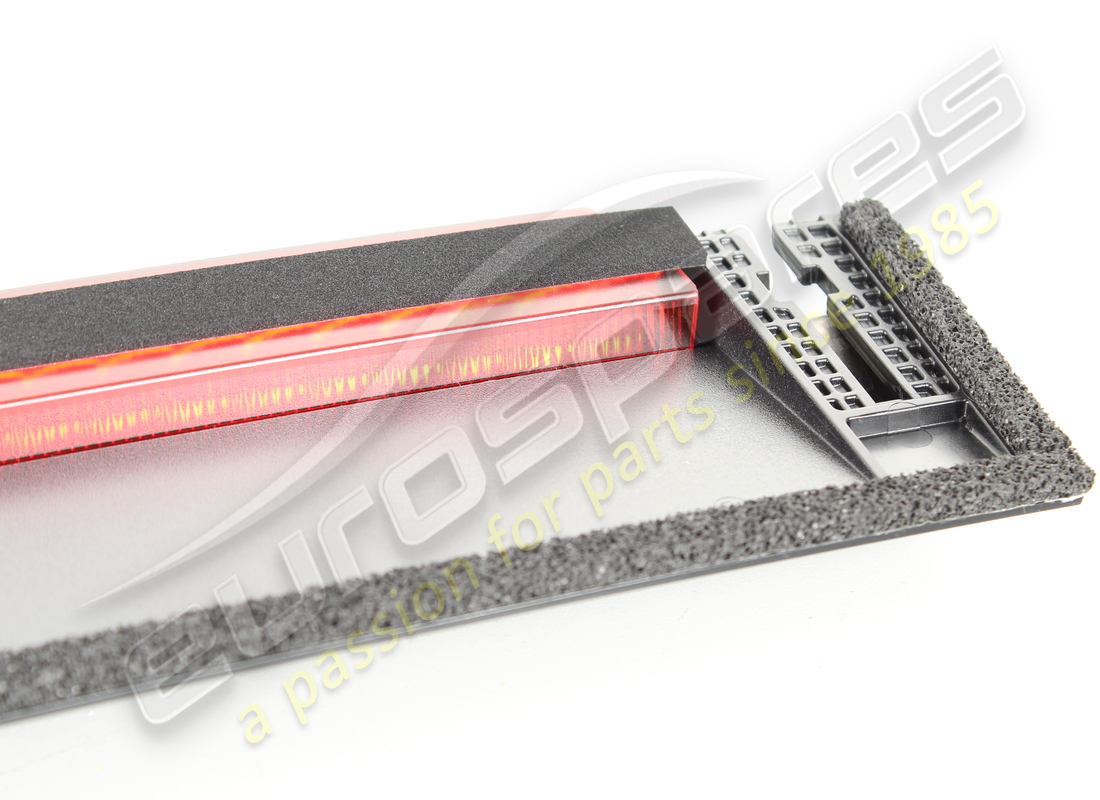 LUZ DE FRENO NUEVA PORSCHE. NÚMERO DE PIEZA 982945097B (2) luz de freno nueva porsche. número de pieza 982945097b (2)