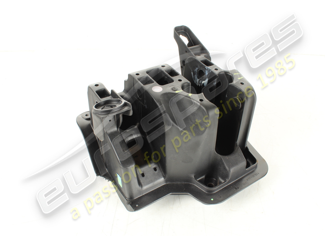 SOPORTE PARA PEDALERA USADO Maserati. NÚMERO DE PIEZA 204192 (1)