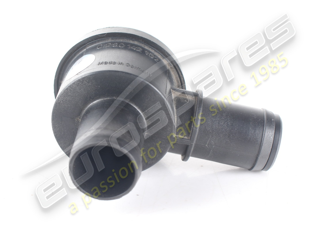 VÁLVULA DE DERIVACIÓN USADA MASERATI EN EL TURBOCOMPRESOR. NÚMERO DE PIEZA 571365700 (2) válvula de derivación usada maserati en el turbocompresor. número de pieza 571365700 (2)