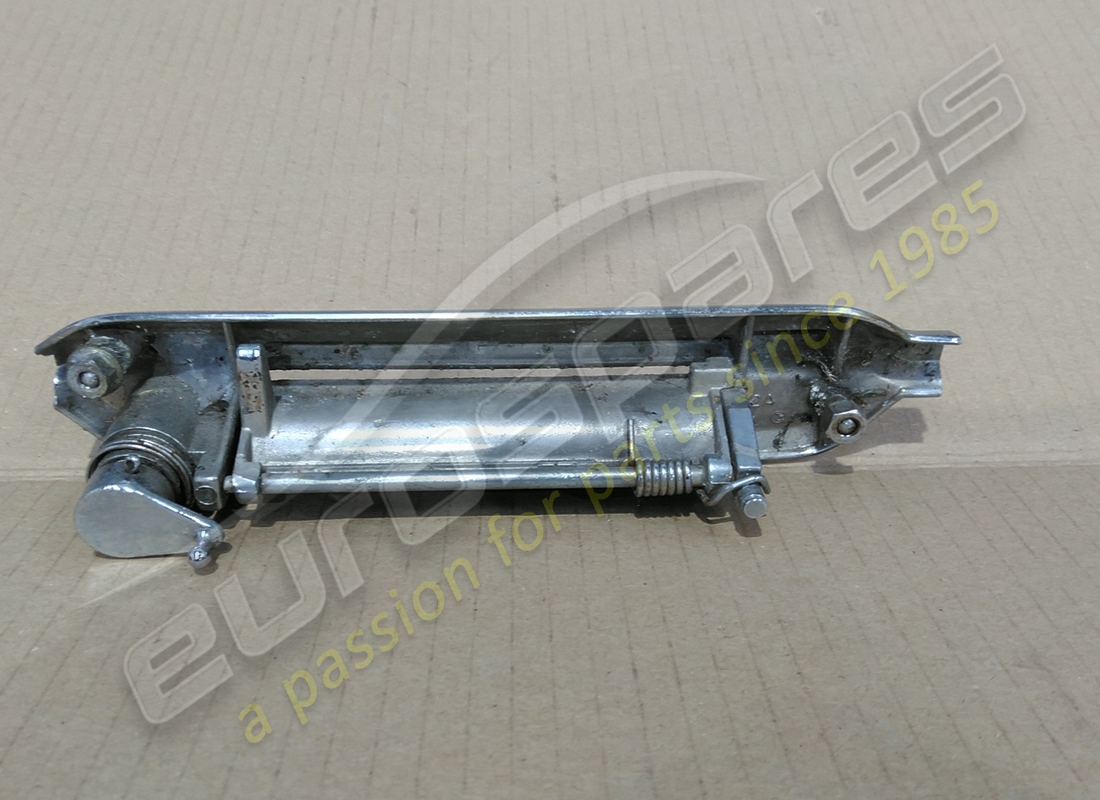 manija de puerta exterior izquierda lamborghini usada. número de parte 006754309 (2)
