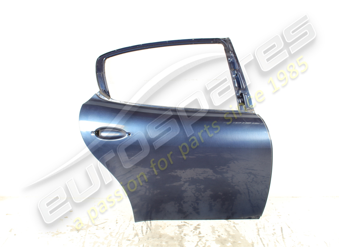 PUERTA TRASERA DERECHA COMPLETA Maserati USADA. NÚMERO DE PARTE 67062200 (1)