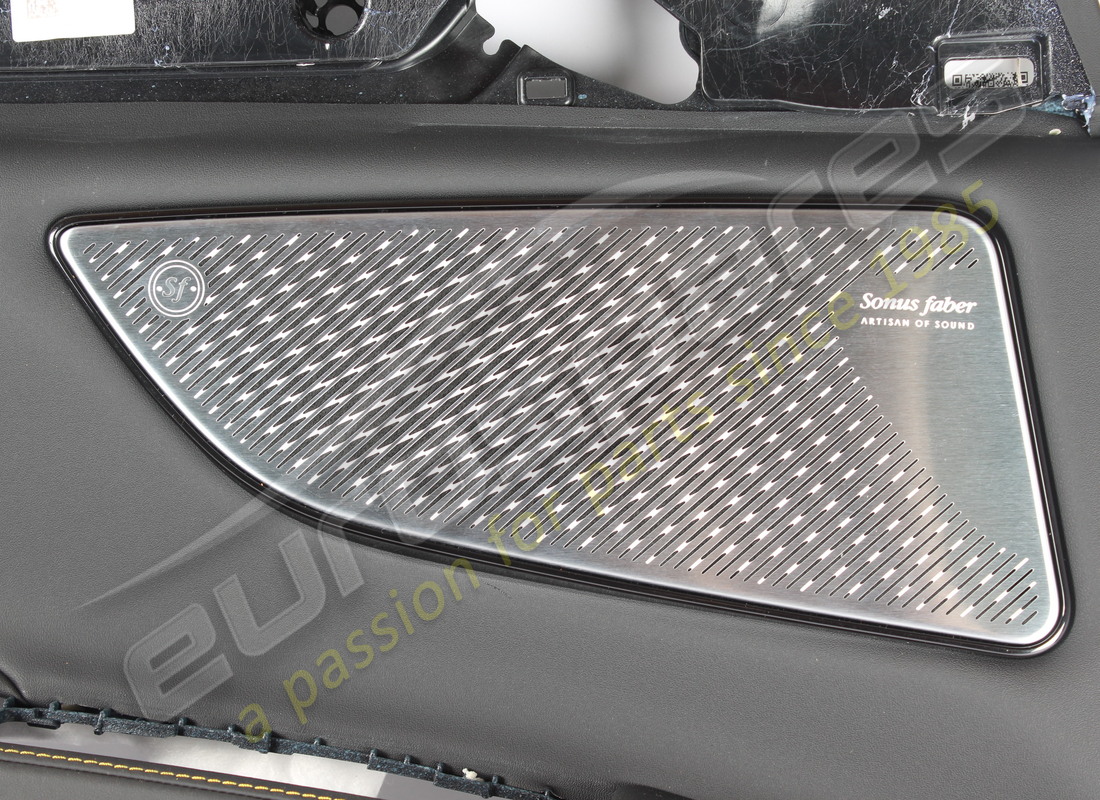 conjunto de panel de puerta delantera izquierda usado maserati. número de pieza 670225898 (3)
