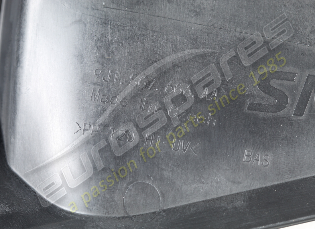 NUEVA GUÍA DE AIRE PORSCHE. NÚMERO DE PIEZA 9J1807606AA (3) nueva guía de aire porsche. número de pieza 9j1807606aa (3)
