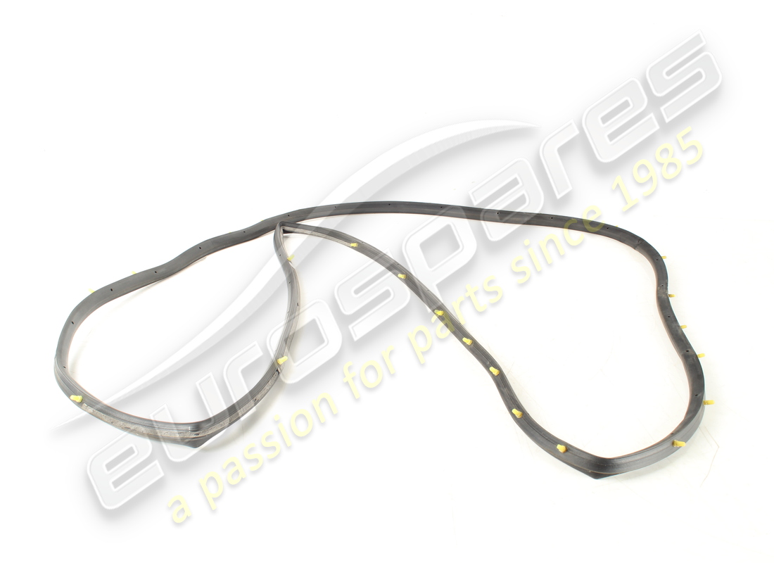 JUNTA INTERMEDIA USADA Maserati PARA LH. NÚMERO DE PIEZA 67478300 (1)