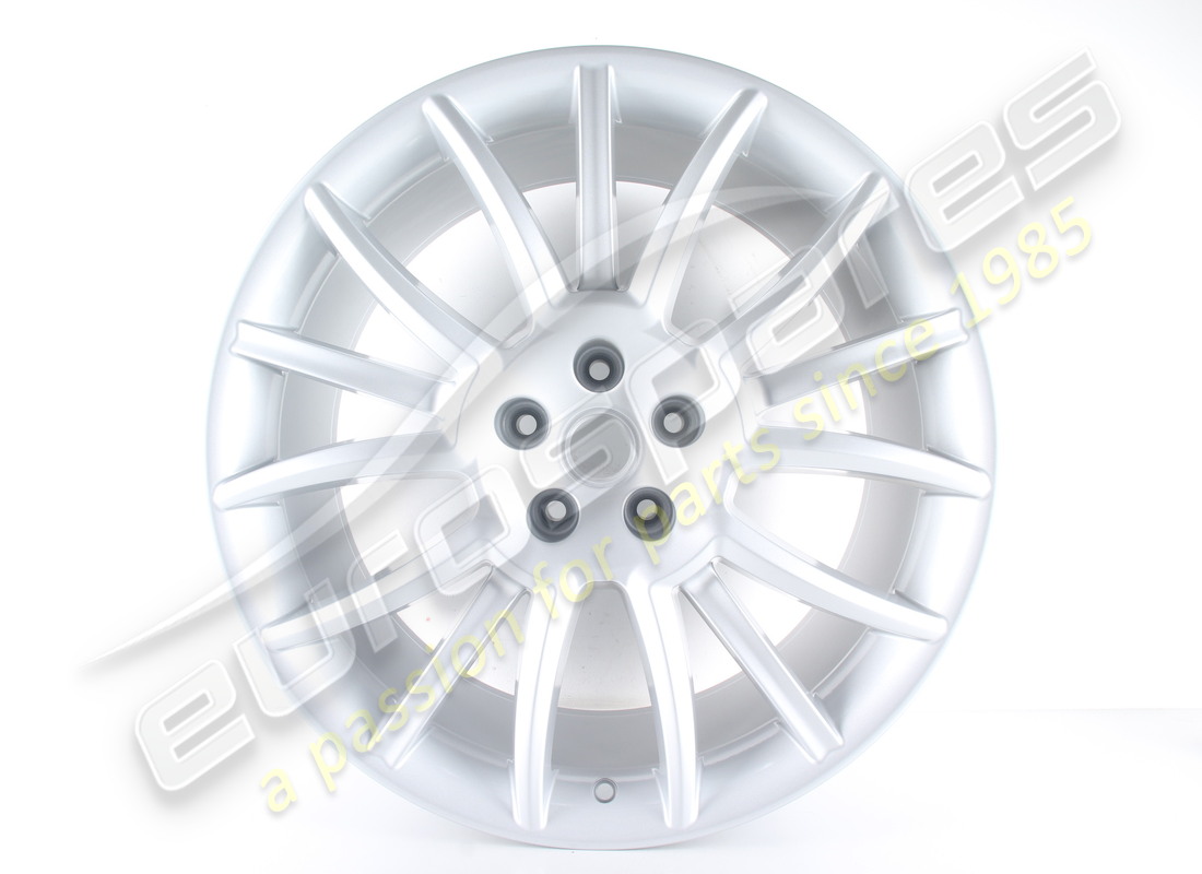nueva rueda trasera maserati. número de parte 82126806 (1)