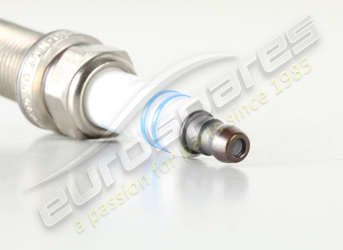 NUEVA BUJÍA BOSCH. NÚMERO DE PARTE 99917013090 (3) nueva bujía bosch. número de parte 99917013090 (3)