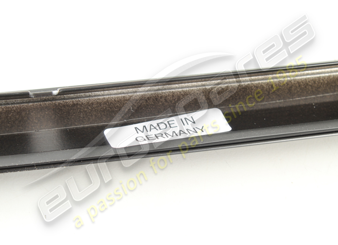 nueva moldura decorativa porsche - f 92-cn402 198>> - f 93-cn100 306>> - d >> - mj 1982. número de pieza 94455904300 (4)