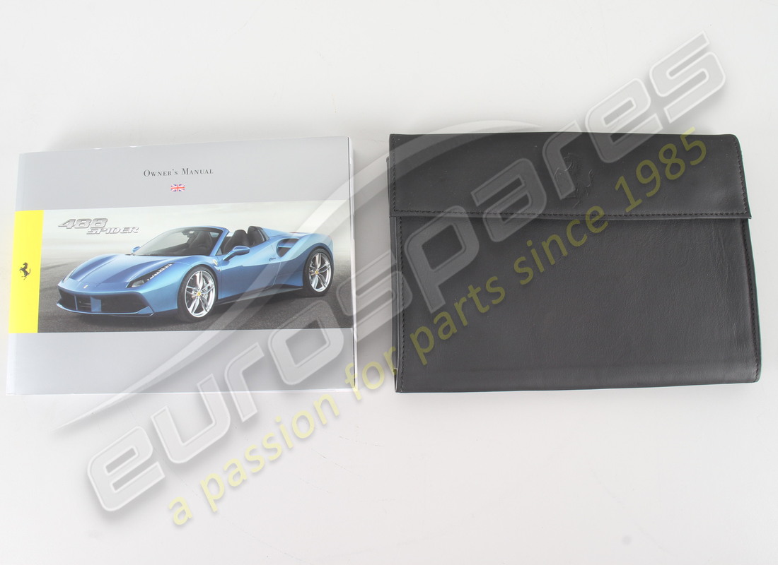 USADO Ferrari 488 PAQUETE DE FOLLETOS SPIDER. NÚMERO DE PIEZA EAP1481296 (1)