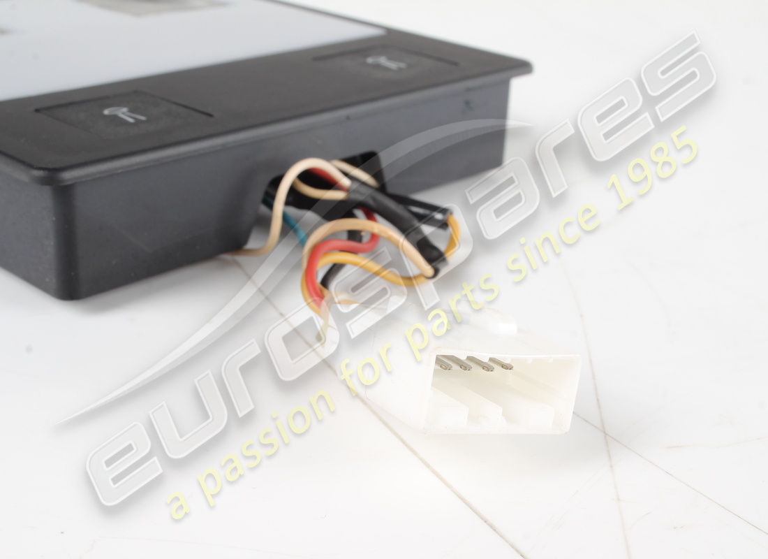 luz de domo trasera usada ferrari. número de pieza 174801 (3)